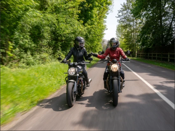 Girl's Ride de Triumph Paris-Est